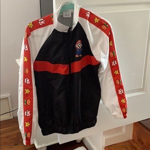 Super Mario Windbreaker ❤️